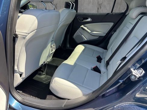 Used 2019 Mercedes-Benz GLA 250 4MATIC image 30