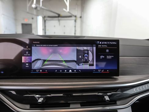 Used 2026 BMW X5 xDrive50e w/ Executive Package image 18