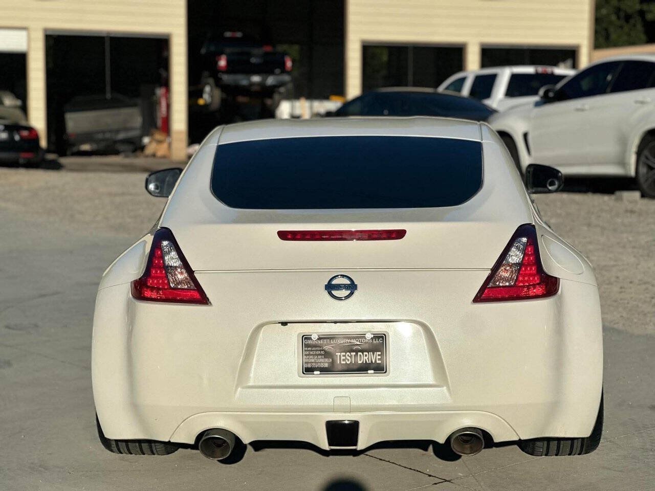Used 2019 Nissan 370Z Coupe w/ Z34 Heritage Edition - White RWD image 6
