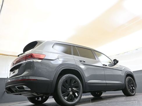 New 2026 Volkswagen Atlas SE image 41