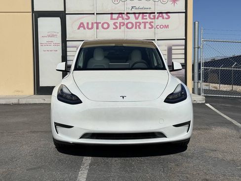 Used 2021 Tesla Model Y Long Range AWD/4WD image 3