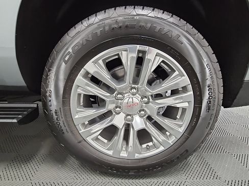 New 2025 GMC Yukon XL Denali w/ Sun & Power Step Package image 48