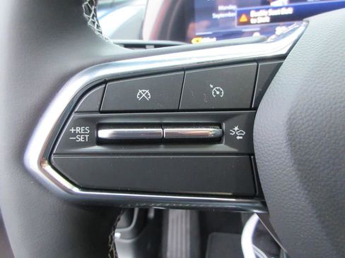 New 2026 Chevrolet Equinox EV LT image 24