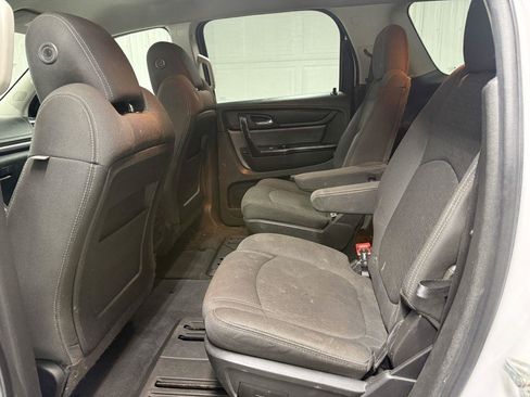 Used 2016 GMC Acadia SLE AWD/4WD image 19