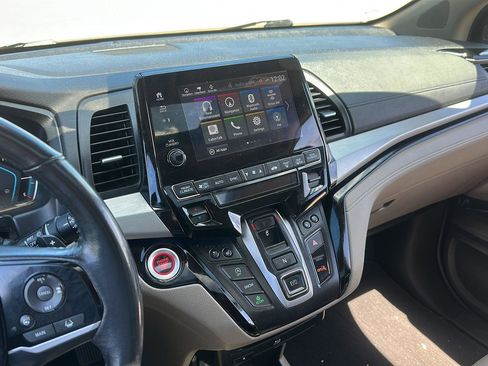 Used 2018 Honda Odyssey Elite image 18