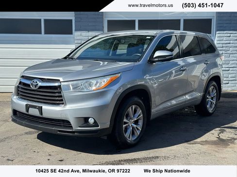 Used 2014 Toyota Highlander LE image 1