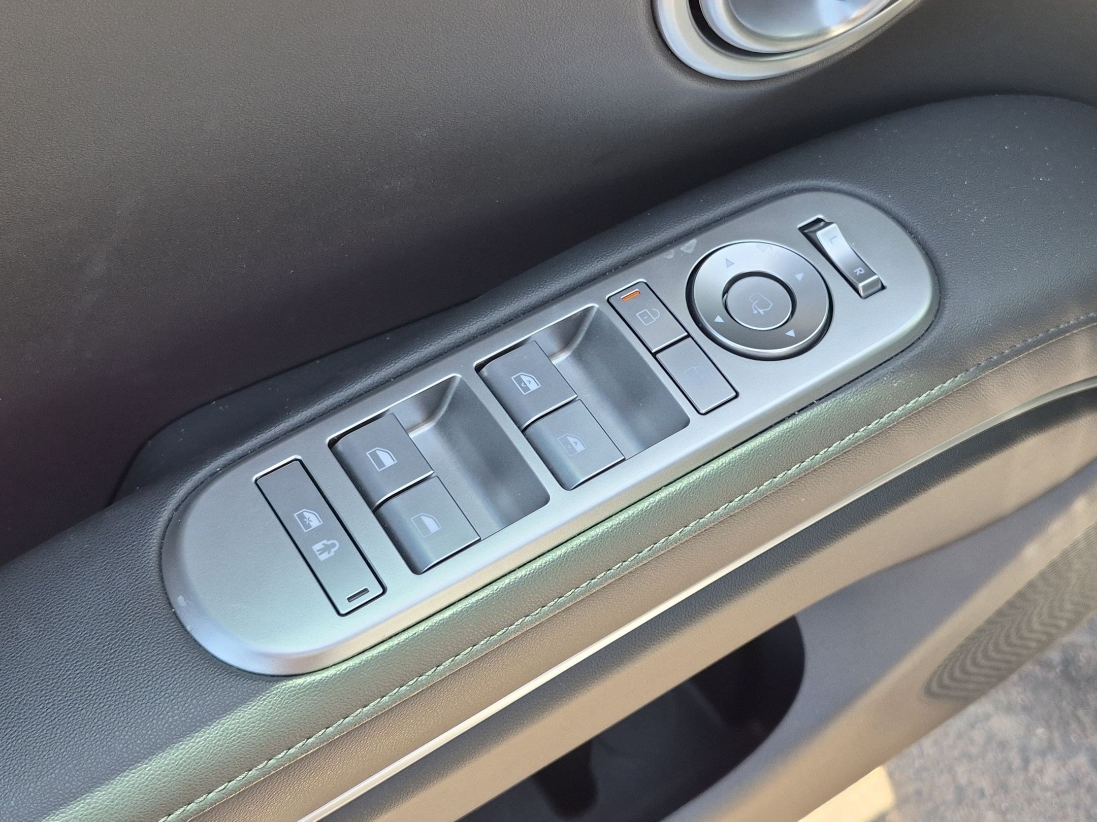 Used 2026 Hyundai Palisade Limited AWD/4WD image 12