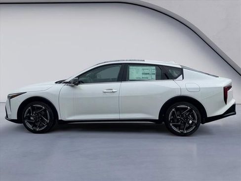 New 2026 Kia K4 GT-Line image 2
