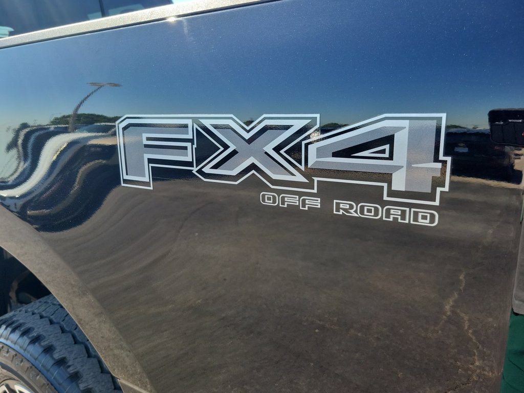 Used 2023 Ford F250 Lariat w/ Black Appearance Package AWD/4WD image 32