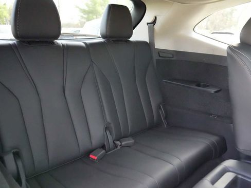 Certified 2023 Acura MDX SH-AWD w/ Technology Package image 36