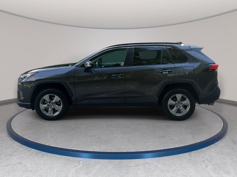 Used 2024 Toyota RAV4 XLE AWD/4WD image 8
