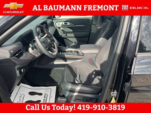 Used 2025 Ford Explorer ST AWD/4WD image 9