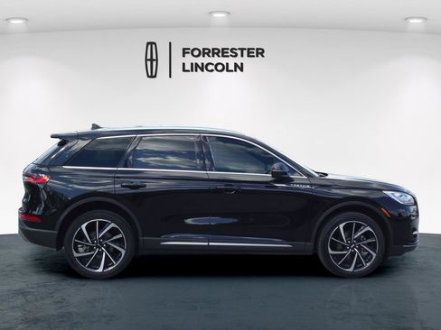 Used 2023 Lincoln Corsair Reserve w/ Equipment Group 201A AWD/4WD image 2