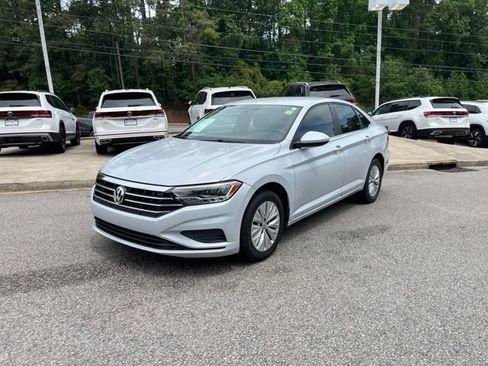 Used 2019 Volkswagen Jetta FWD image 33