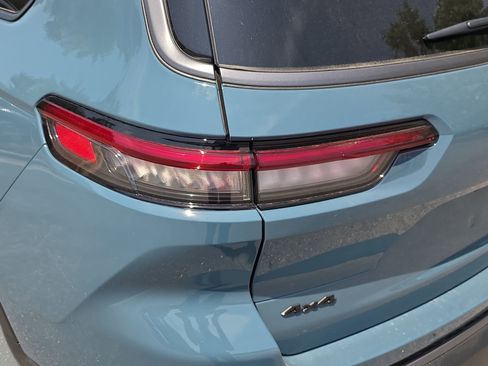 New 2026 Jeep Grand Cherokee L Limited AWD/4WD image 31