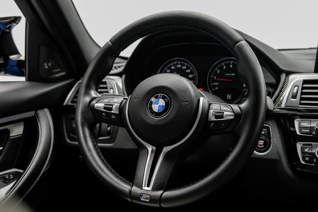 Used 2018 BMW M3 RWD image 19