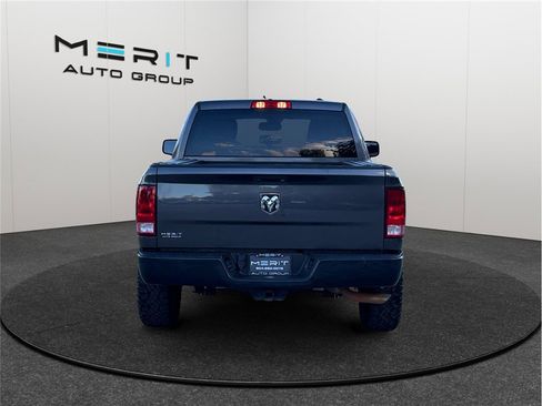 Used 2019 RAM 1500 4x4 Crew Cab Classic image 8