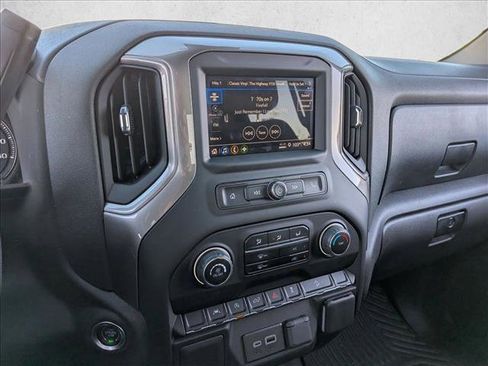 Used 2024 Chevrolet Silverado 1500 Custom Trail Boss w/ Turbomax Blackout Package AWD/4WD image 12