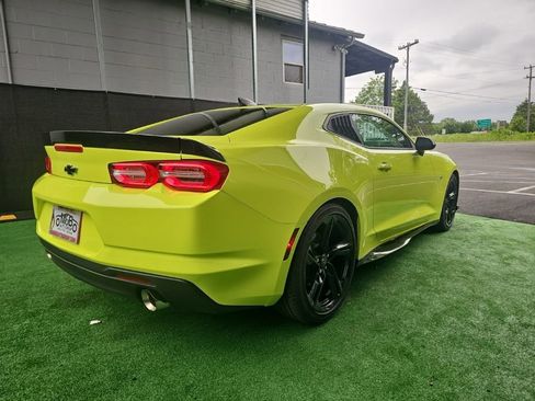 Used 2020 Chevrolet Camaro LT RWD image 4