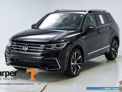 Used 2024 Volkswagen Tiguan SEL R-Line image 40
