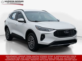 Used 2025 Ford Escape SE 360° Tour