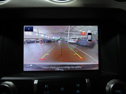 Used 2020 Ford Mustang Premium image 19