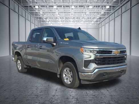 Used 2026 Chevrolet Silverado 1500 LT AWD/4WD image 8