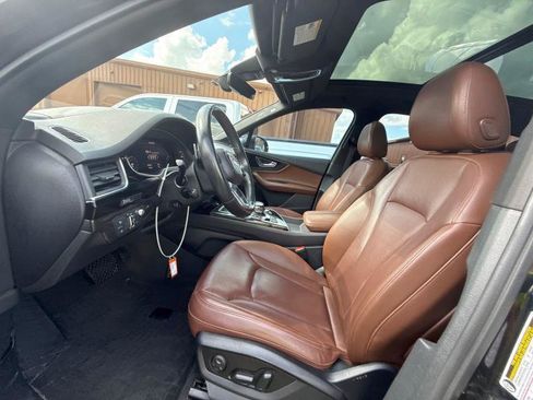 Used 2018 Audi Q7 3.0T Prestige AWD/4WD image 5