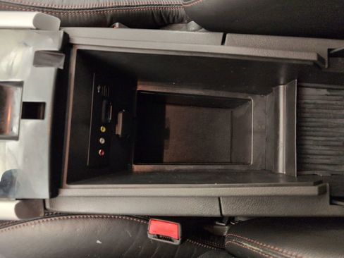 Used 2013 Ford Edge Limited image 41