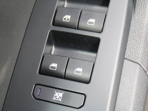 New 2026 Kia Sportage LX FWD image 19