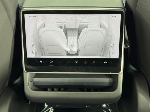 Used 2024 Tesla Model 3 Long Range image 33