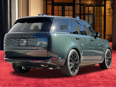 New 2026 Land Rover Range Rover SE image 10