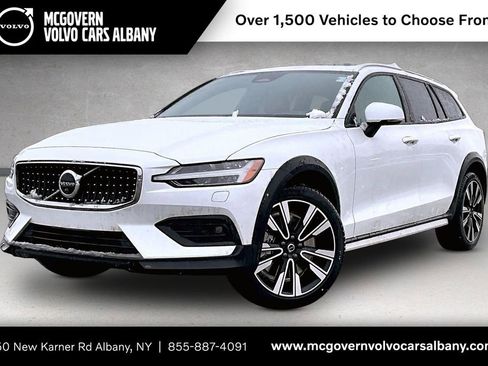 New 2026 Volvo V60 B5 Cross Country Ultra w/ Protection Package Premier AWD/4WD image 1