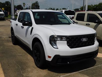 New 2025 Ford Maverick XLT w/ XLT Luxury Package