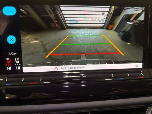 New 2026 Volkswagen Atlas SE image 26