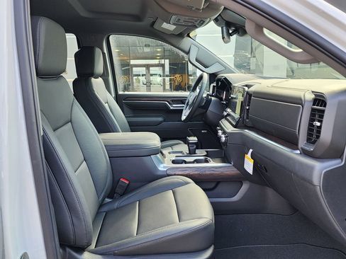 New 2026 GMC Sierra 1500 SLT w/ SLT Premium Plus Package image 38