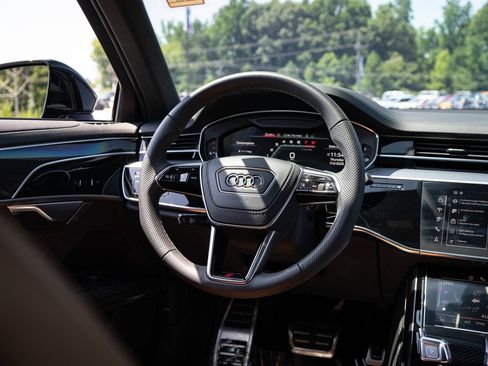 Used 2024 Audi S8 AWD/4WD image 53