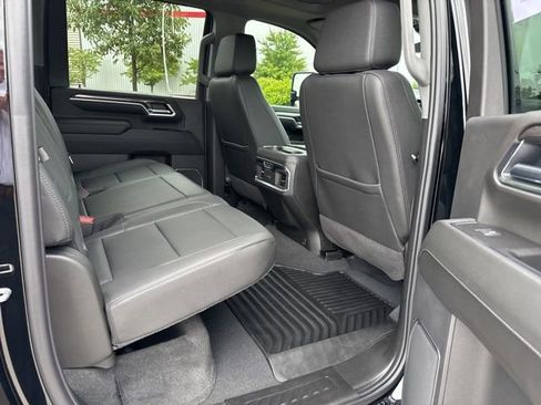 Used 2025 Chevrolet Silverado 2500 LTZ w/ LTZ Plus Package image 26