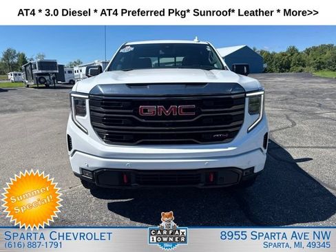 Used 2023 GMC Sierra 1500 AT4 w/ AT4 Preferred Package AWD/4WD image 8