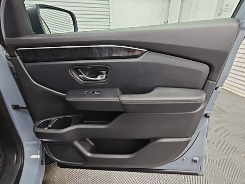 Used 2023 Honda Pilot Elite image 45