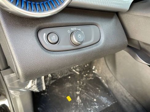 New 2026 Chevrolet Trax LT image 23