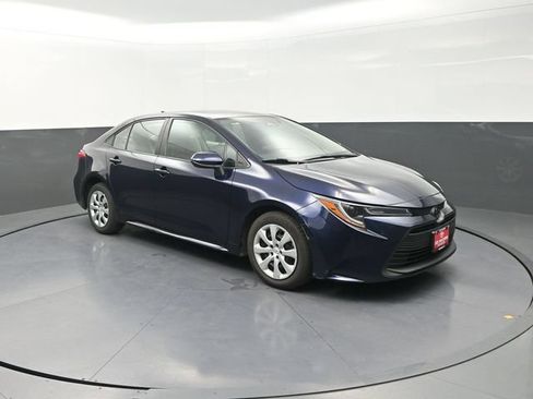 Used 2024 Toyota Corolla LE FWD image 10