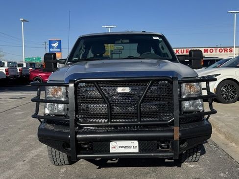 Used 2015 Ford F250 XLT w/ XLT Interior Package image 32