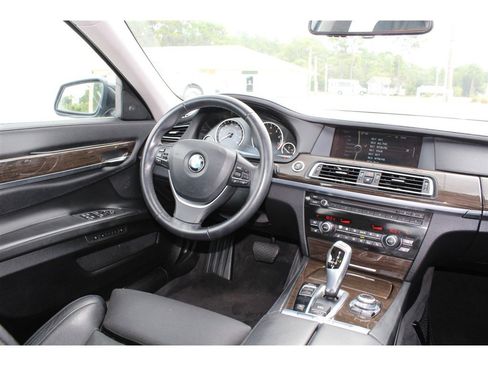 Used 2012 BMW 750Li w/ Luxury Seating Pkg image 14
