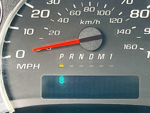 Used 2023 Chevrolet Express 2500 w/ Driver Convenience Package RWD image 12