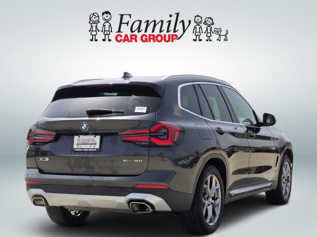 Used 2023 BMW X3 xDrive30i w/ Convenience Package AWD/4WD image 4