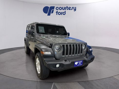 Used 2022 Jeep Wrangler Unlimited Sport image 1