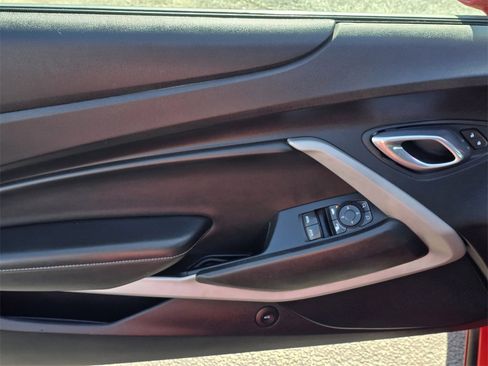 Used 2020 Chevrolet Camaro LT image 13