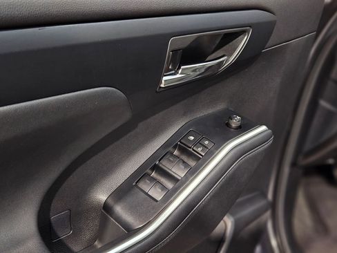 Used 2024 Toyota Highlander XLE image 21