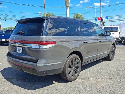 Used 2024 Lincoln Navigator L Black Label AWD/4WD image 31